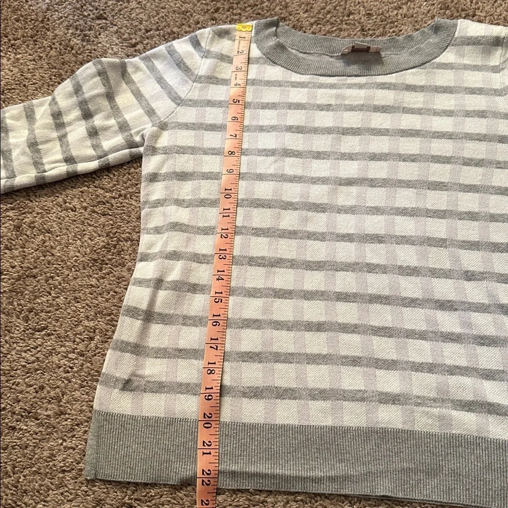 Loft sweater size M